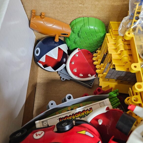 K'nex Mario Kart Wii Mario Circuit Ultimate Building Set Incomplete - Picture 6 of 7